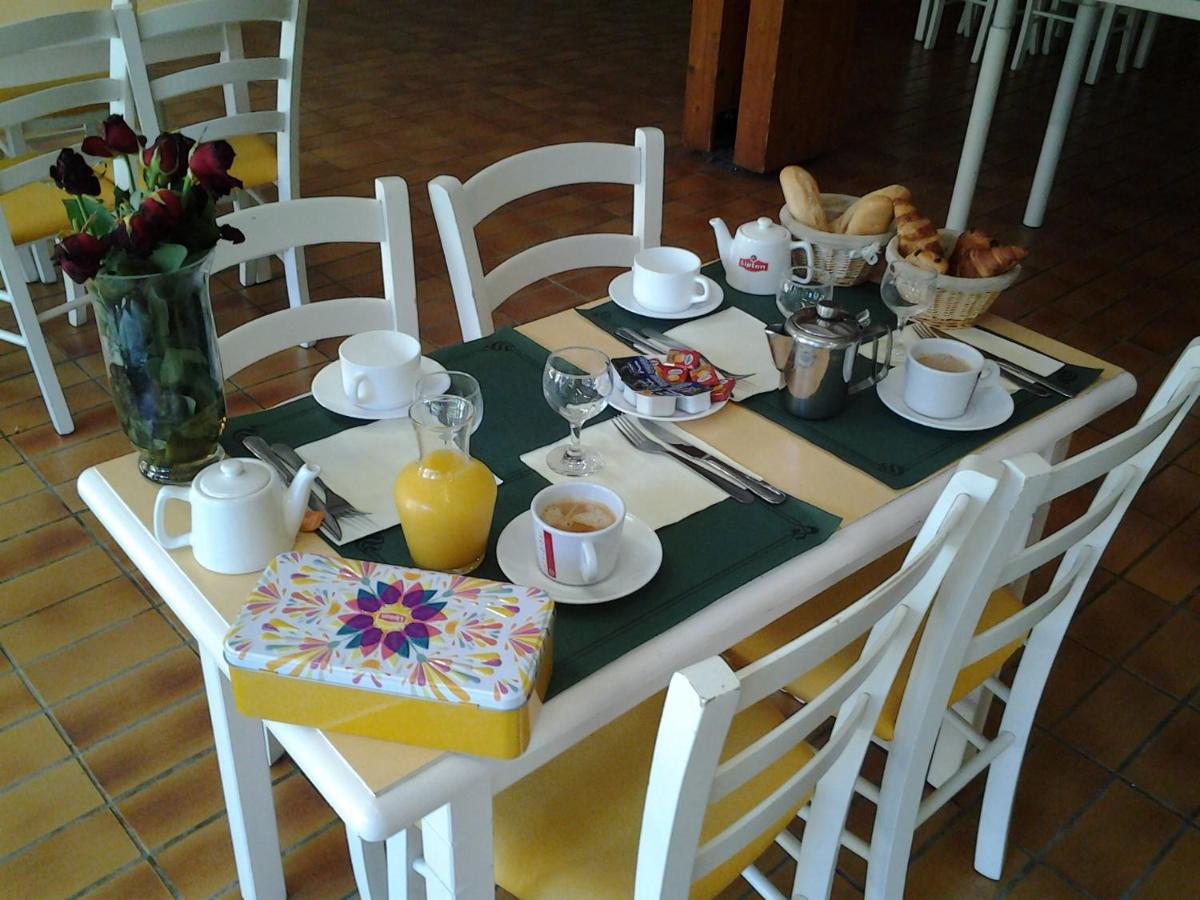 Le Pont Du Moulin Hotel Saint-Sauveur-Camprieu ภายนอก รูปภาพ